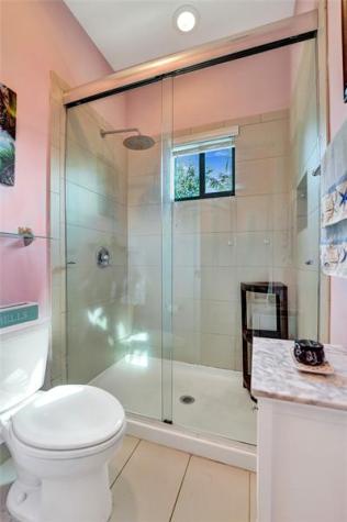 4228 N Dixie Highway Oakland Park FL 33334