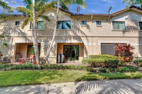 4228 N Dixie Highway Oakland Park FL 33334