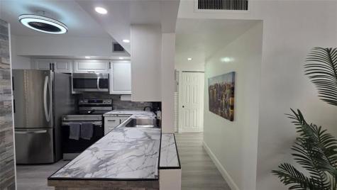 2831 Somerset Drive Lauderdale Lakes FL 33311