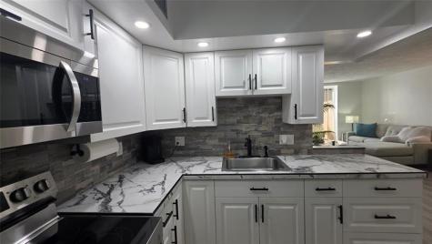 2831 Somerset Drive Lauderdale Lakes FL 33311