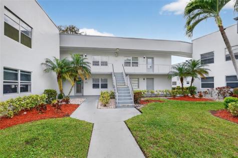 608 Normandy Delray Beach FL 33484