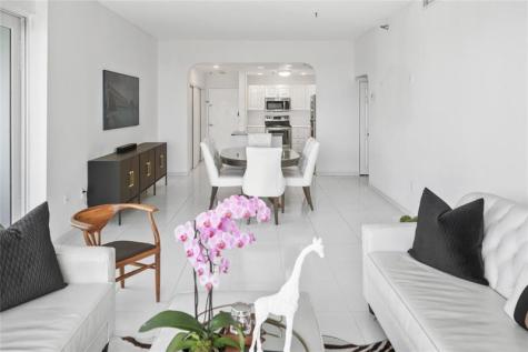 20505 E Country Club Drive Aventura FL 33180