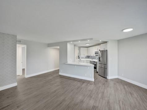 5851 E Camino Del Sol Boca Raton FL 33433