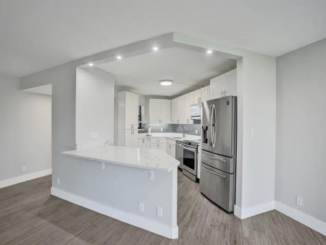 5851 E Camino Del Sol Boca Raton FL 33433