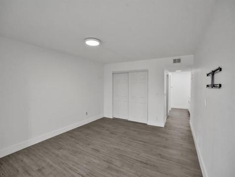 5851 E Camino Del Sol Boca Raton FL 33433