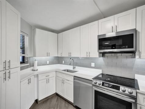 5851 E Camino Del Sol Boca Raton FL 33433