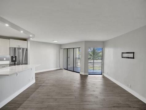 5851 E Camino Del Sol Boca Raton FL 33433