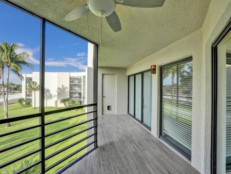 5851 E Camino Del Sol Boca Raton FL 33433