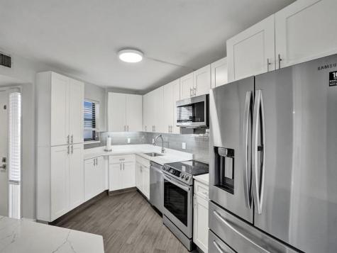 5851 E Camino Del Sol Boca Raton FL 33433