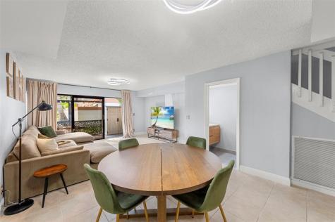7110 SW 42nd Court Davie FL 33314