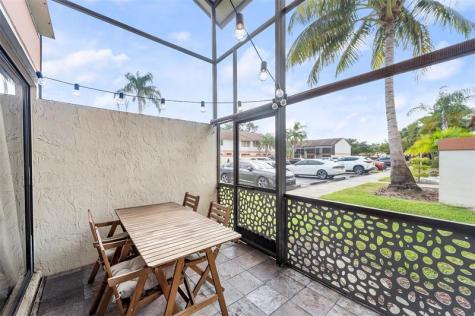 7110 SW 42nd Court Davie FL 33314