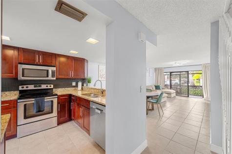 7110 SW 42nd Court Davie FL 33314