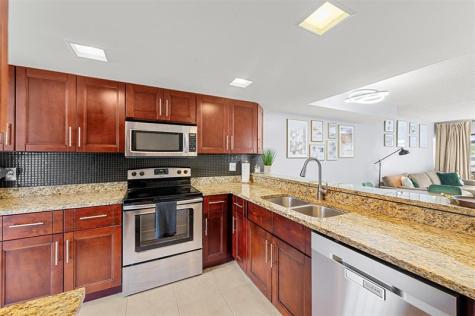 7110 SW 42nd Court Davie FL 33314