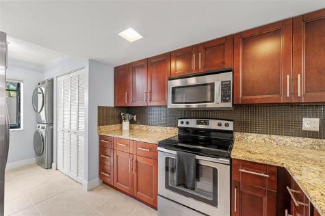 7110 SW 42nd Court Davie FL 33314