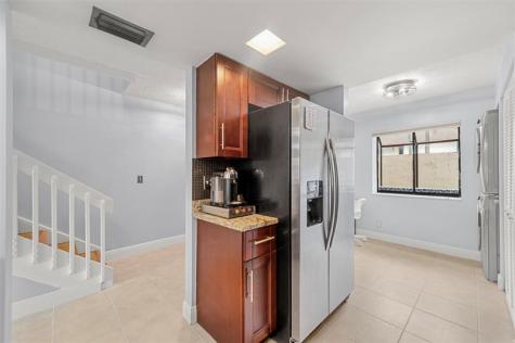7110 SW 42nd Court Davie FL 33314