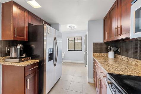 7110 SW 42nd Court Davie FL 33314