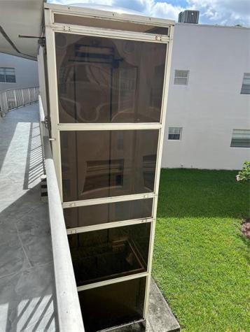 467 Capri J Delray Beach FL 33484