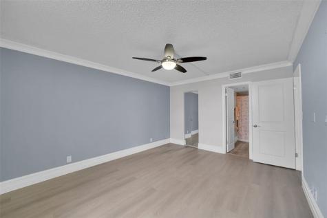 116 Lake Emerald Drive Oakland Park FL 33309