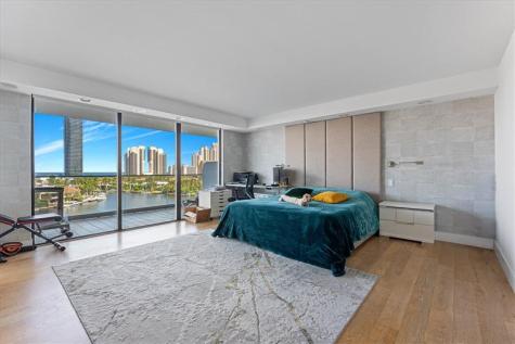 19707 Turnberry Way Aventura FL 33180