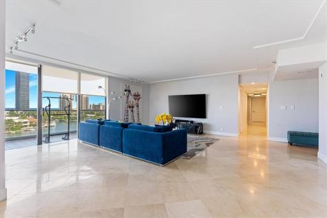 19707 Turnberry Way Aventura FL 33180