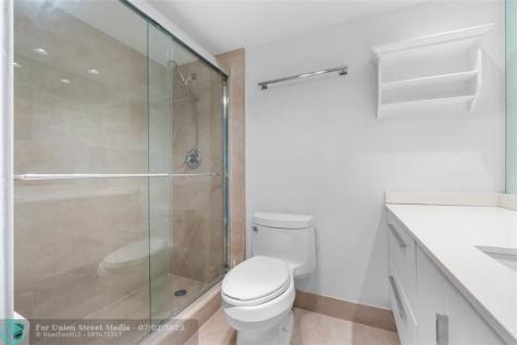 535 Oaks Drive Pompano Beach FL 33069