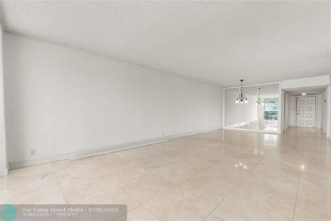 535 Oaks Drive Pompano Beach FL 33069