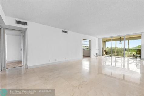 535 Oaks Drive Pompano Beach FL 33069