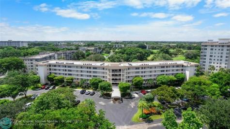 535 Oaks Drive Pompano Beach FL 33069