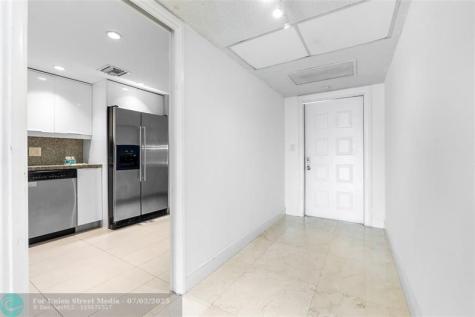 535 Oaks Drive Pompano Beach FL 33069