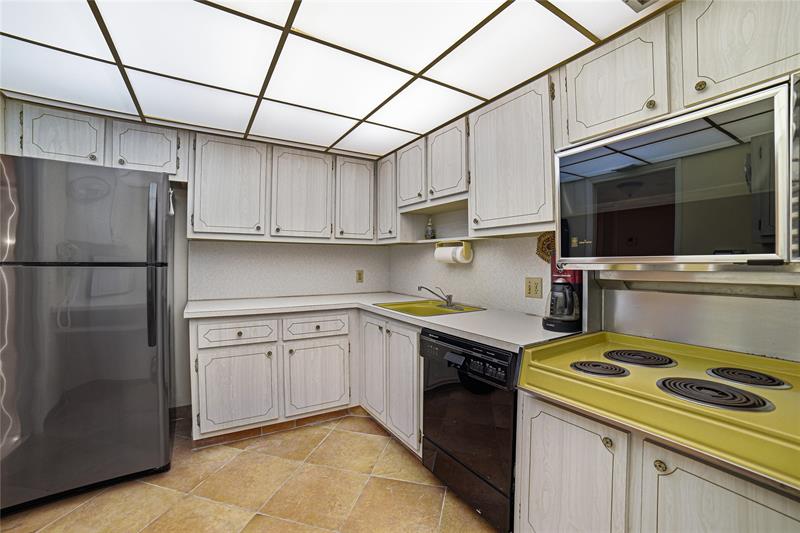 3200 N Palm Aire Drive Pompano Beach FL 33069