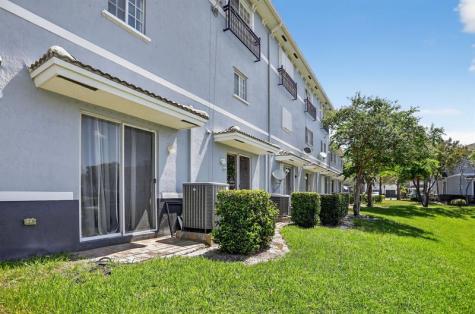 3426 NW 14th Court Fort Lauderdale FL 33311