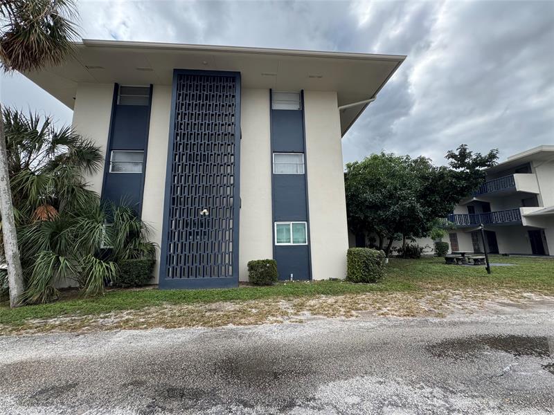 1150 E Sample Road Pompano Beach FL 33064