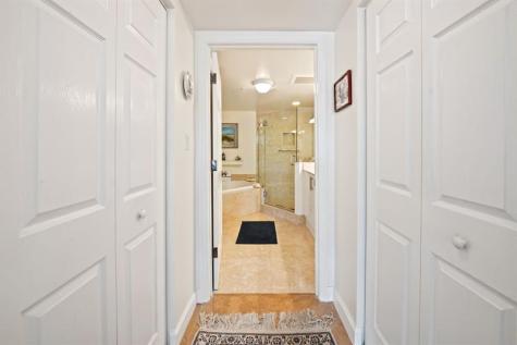 2011 N Ocean Boulevard Fort Lauderdale FL 33305