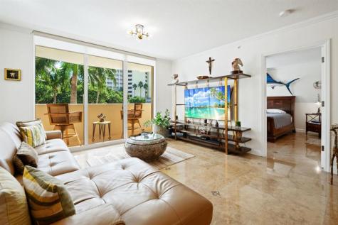 2011 N Ocean Boulevard Fort Lauderdale FL 33305