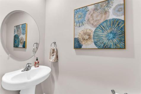 5659 Enclave Drive Mangonia Park FL 33407