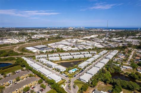 5659 Enclave Drive Mangonia Park FL 33407