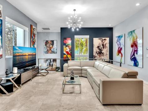 733 NE 4th Avenue Fort Lauderdale FL 33304