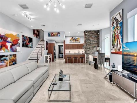 733 NE 4th Avenue Fort Lauderdale FL 33304