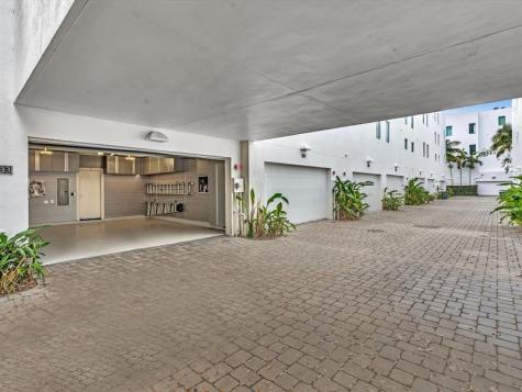 733 NE 4th Avenue Fort Lauderdale FL 33304