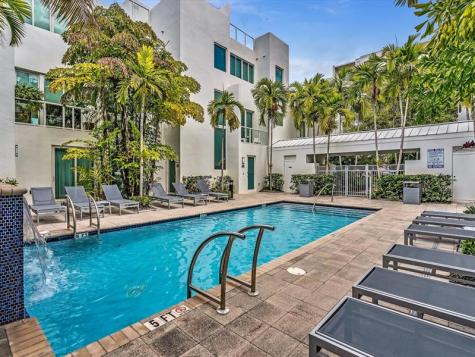 733 NE 4th Avenue Fort Lauderdale FL 33304