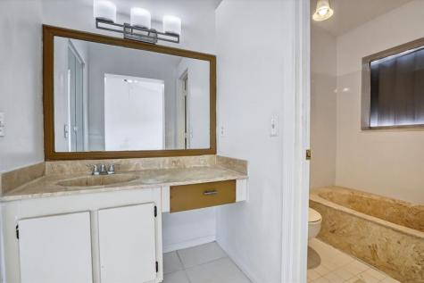 2050 Discovery Circle Deerfield Beach FL 33442