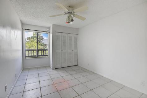 2050 Discovery Circle Deerfield Beach FL 33442