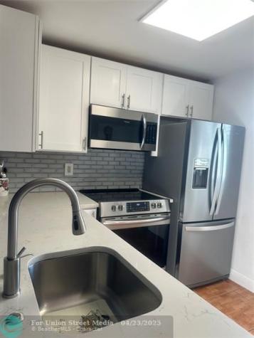 606 SW Natura Boulevard Deerfield Beach FL 33441