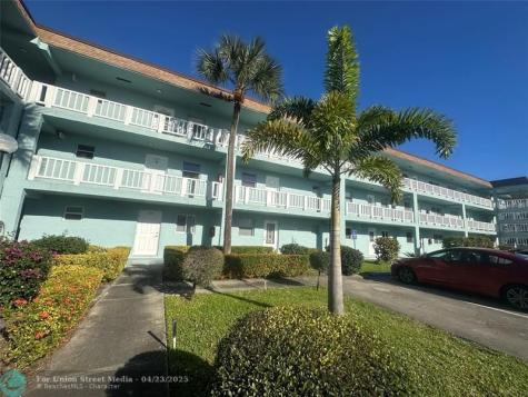 606 SW Natura Boulevard Deerfield Beach FL 33441