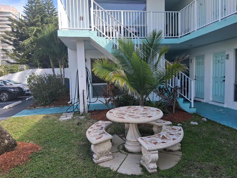 3212 NE 7th Place Pompano Beach FL 33062