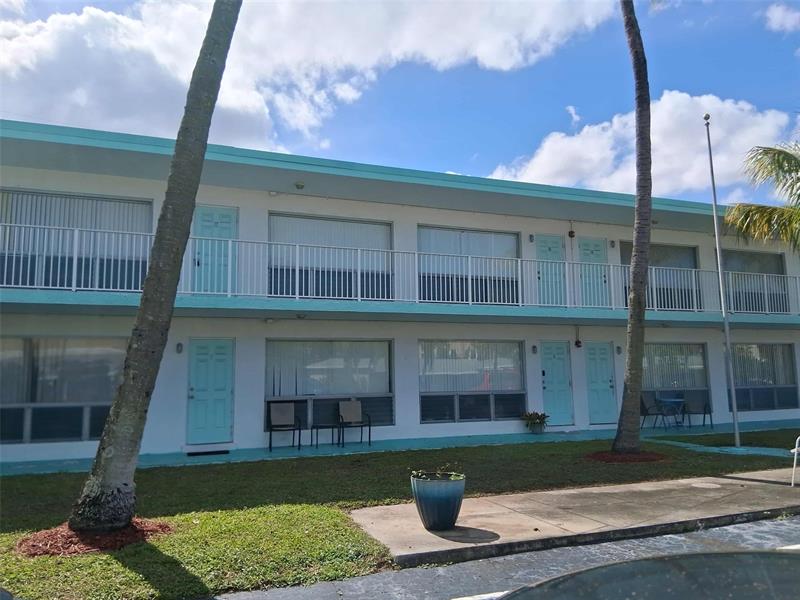 3212 NE 7th Place Pompano Beach FL 33062