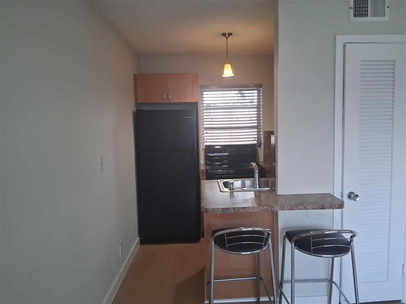 3212 NE 7th Place Pompano Beach FL 33062