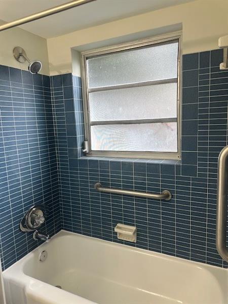 3212 NE 7th Place Pompano Beach FL 33062