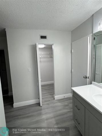 2960 Riverside Drive Coral Springs FL 33065