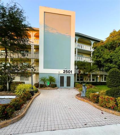 2501 Antigua Terrace Coconut Creek FL 33066